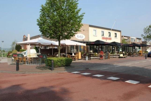 B&B - Eetcafe - Riekelt Gronsveld Luaran gambar